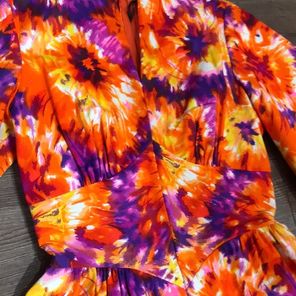 ๐บSOLD๐บVintage 70s floral Bell bottom palazzo Jumpsuit - Picture 5 of 8